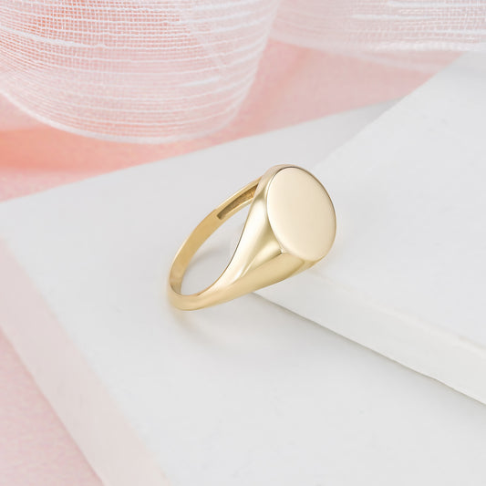 Circle 11mm Signet Engraved Flat Top Disc Band