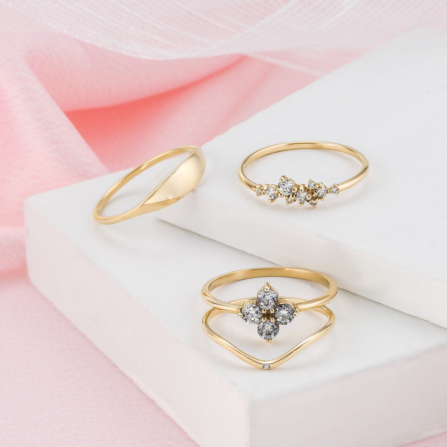 Dainty Cluster Solid Gold Ring