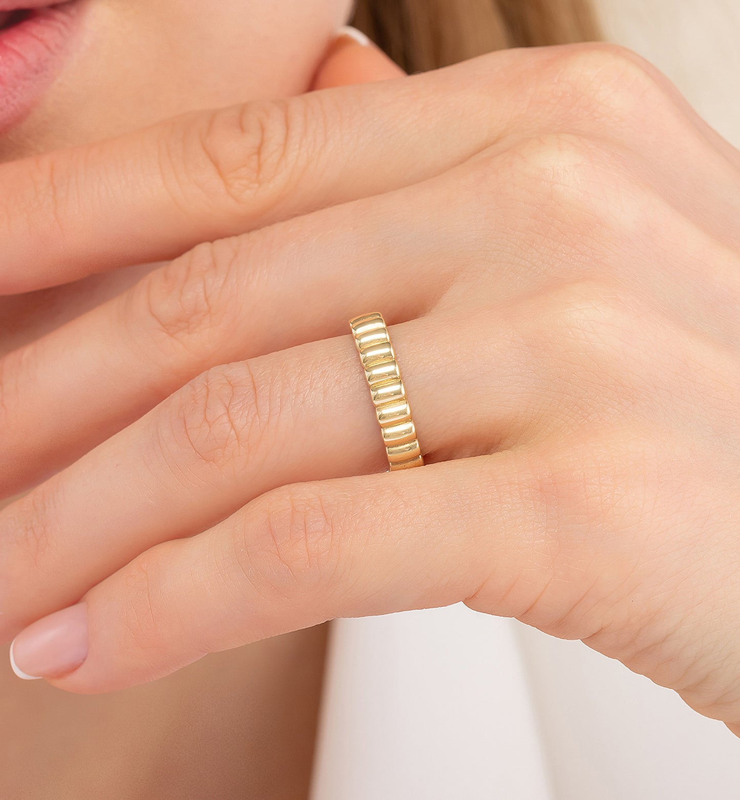 Chunky Fluted Cigar Solid Gold Band