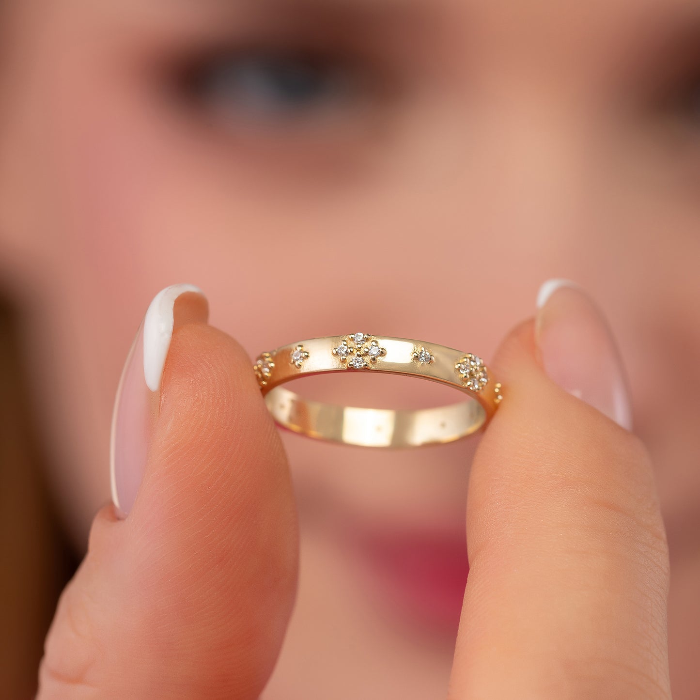 Scattered Diamond Cluster Wedding Band