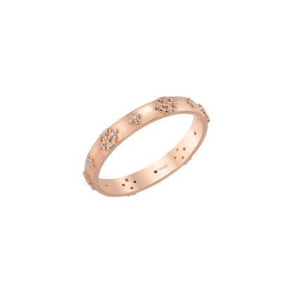 Scattered Diamond Cluster Wedding Band