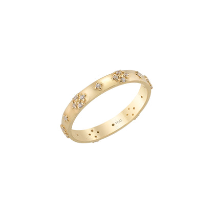 Scattered Diamond Cluster Wedding Band