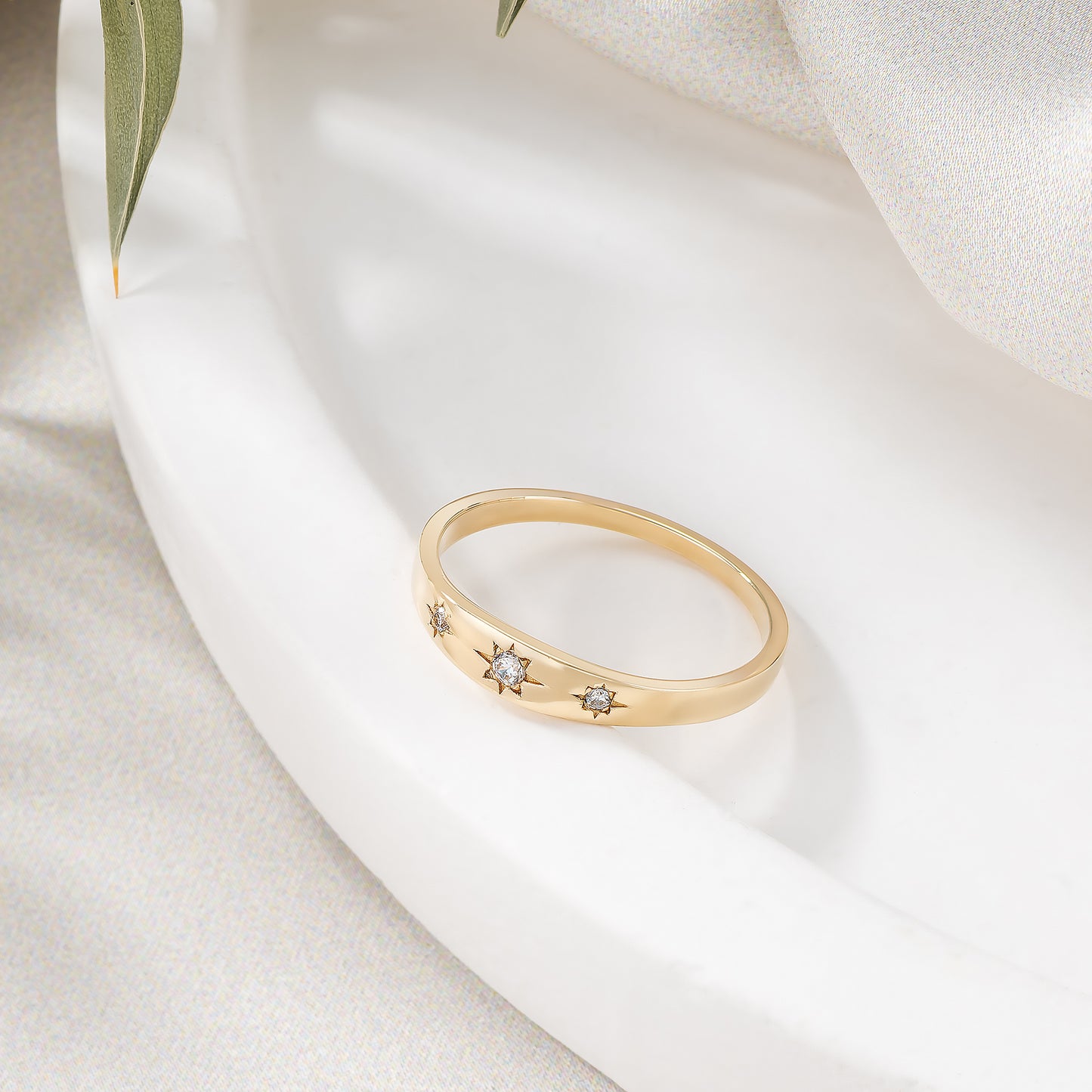 Three Stone Starburst Diamond Signet Ring