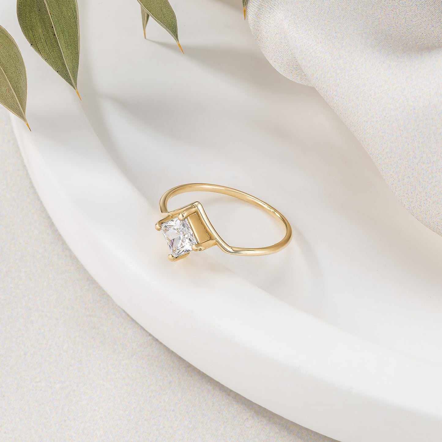Princess Cut Solitaire Engagement Ring