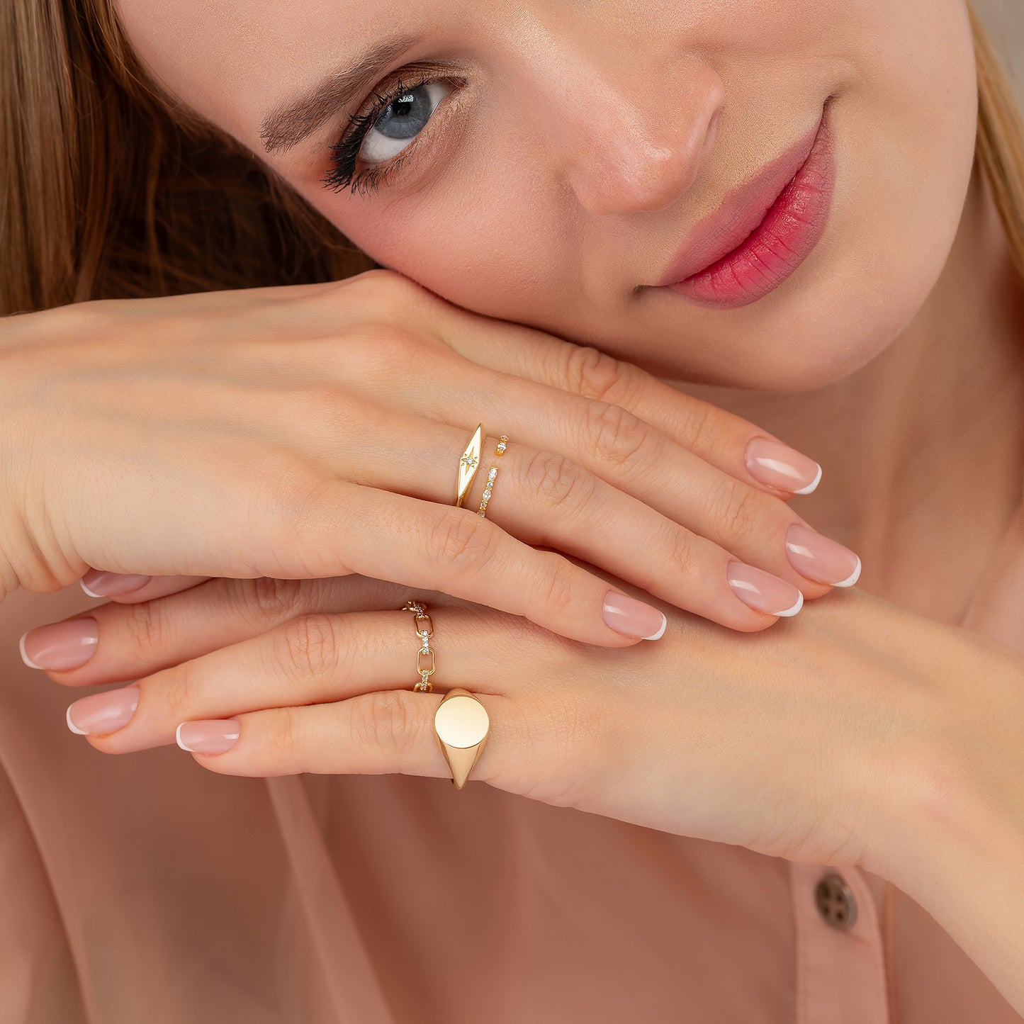 Rhombus North Star Signet Ring
