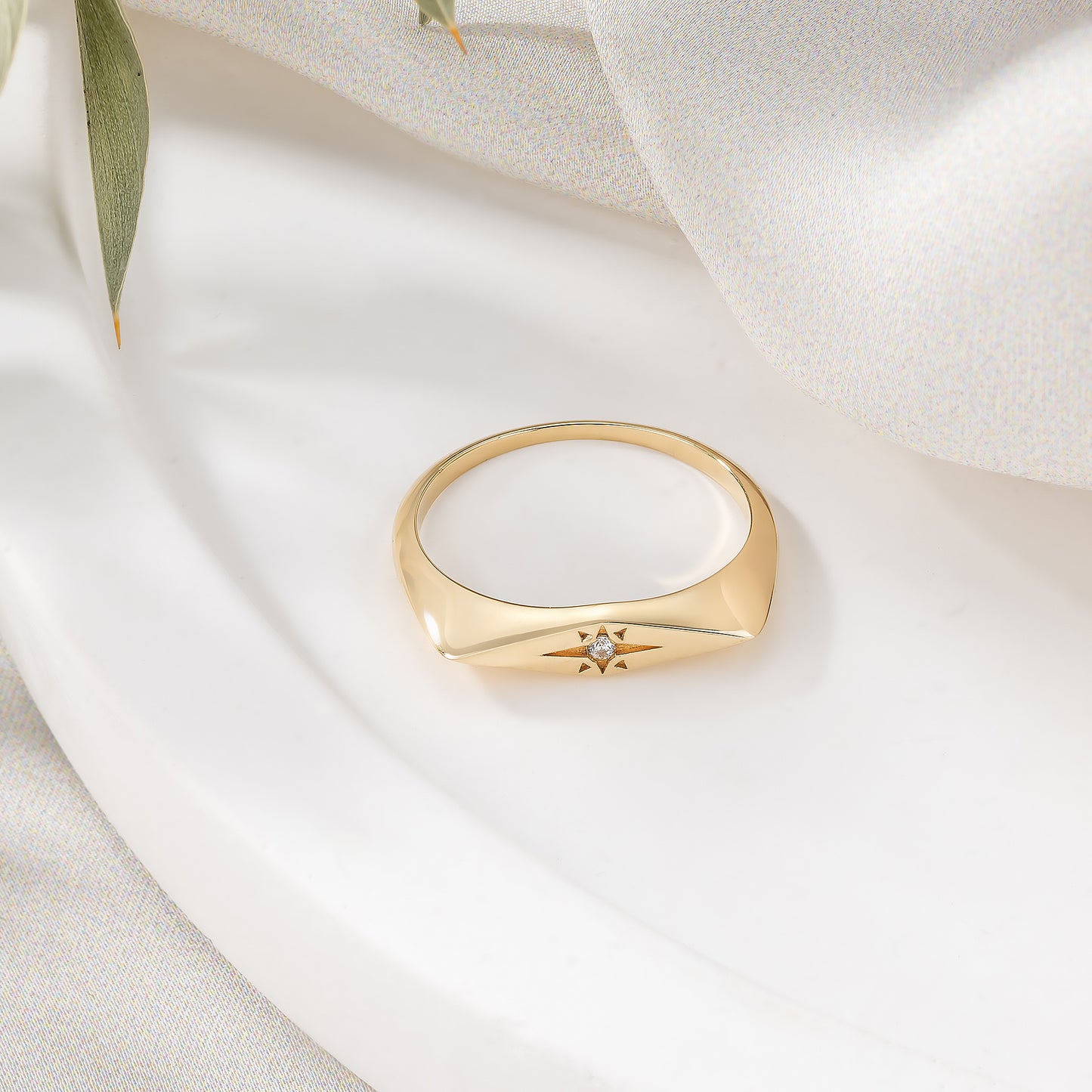 Rhombus North Star Signet Ring