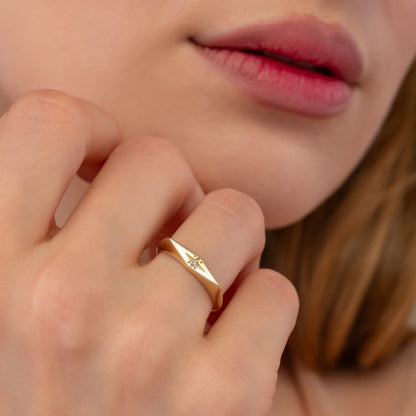 Rhombus North Star Signet Ring