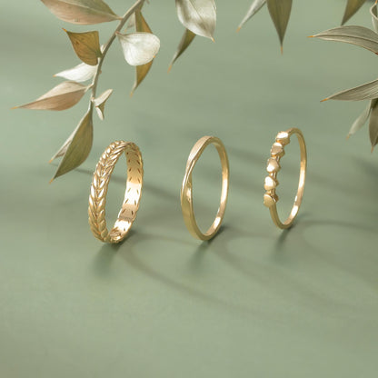 Dainty Heart Band Ring in 14K Solid Gold, Minimal Stackable Ring, Love Motif Jewelry