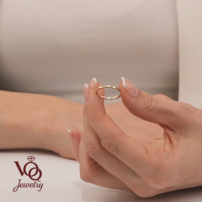 Flush Set Scatter Diamond Solid Gold Wedding Band